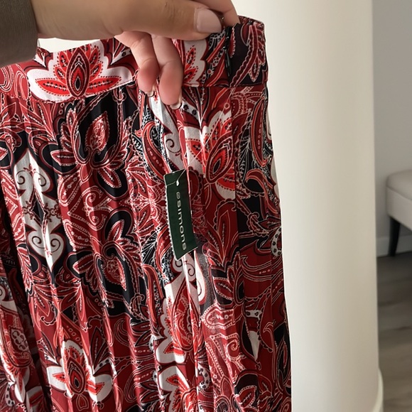 Brand new with tags SIMONS pleaded midi skirt - Picture 3 of 5